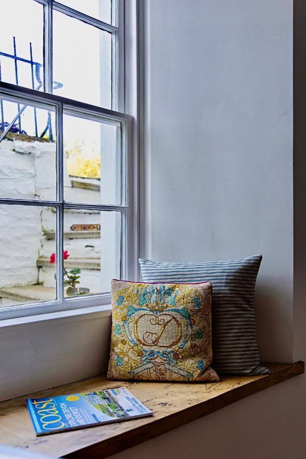 Paramount Apartments Ilfracombe, Arty Seaside Holiday Apartments Exterior foto
