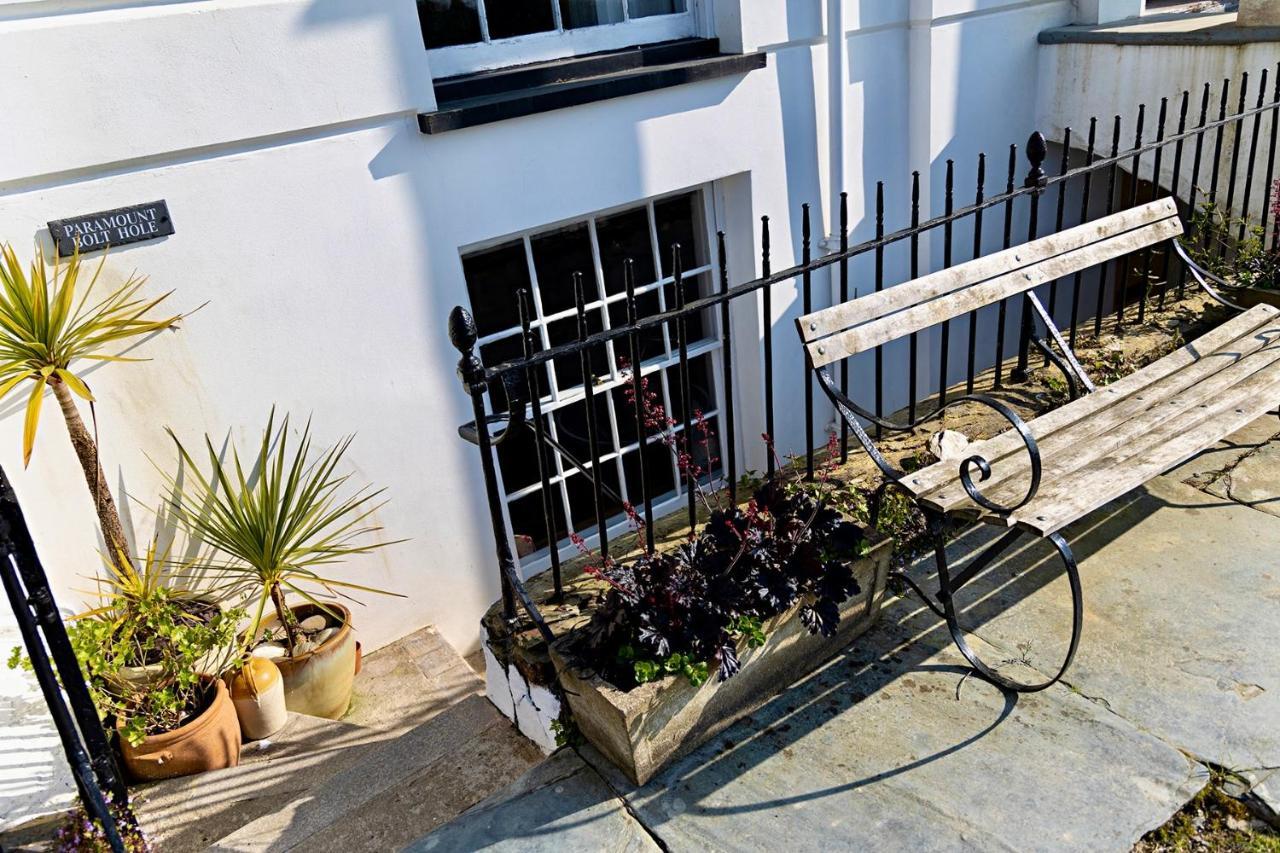Paramount Apartments Ilfracombe, Arty Seaside Holiday Apartments Exterior foto