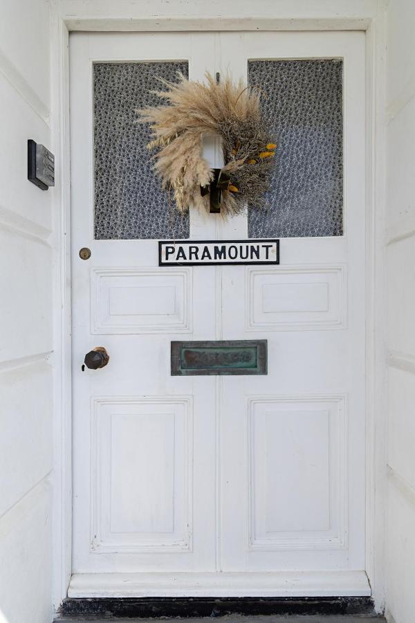 Paramount Apartments Ilfracombe, Arty Seaside Holiday Apartments Exterior foto